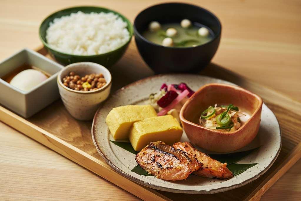 فندق Doubletree By Hilton Kyoto Higashiyama المطعم الصورة